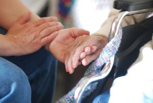 Il volontariato con gli anziani
